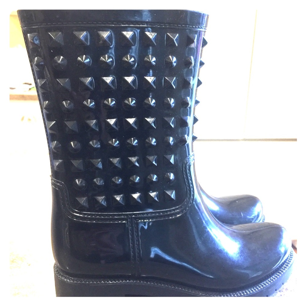 Rain boots